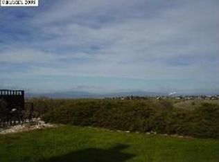 127 Lilac Cir, Hercules, CA 94547