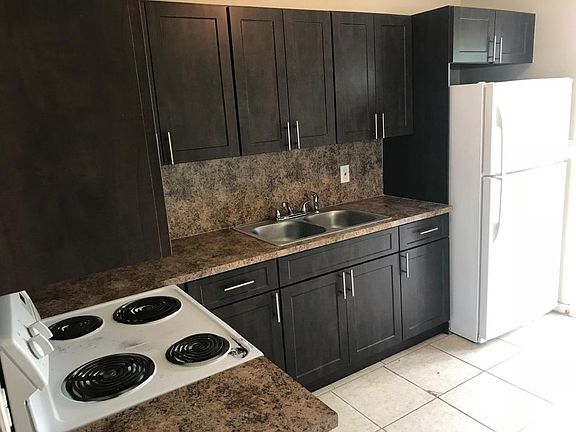 4th image of 4647 Acacia Ln APT C