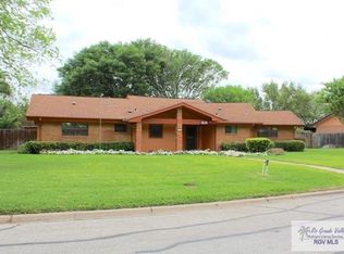 116 Palm Valley Dr E, Palm Valley, TX 78552
