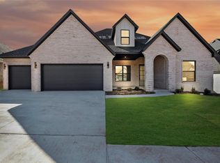 8716 Beechgrove Dr, Arcadia, OK 73007