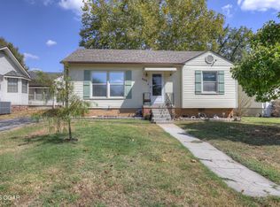 406 Washington Ave, Baxter Springs, KS 66713