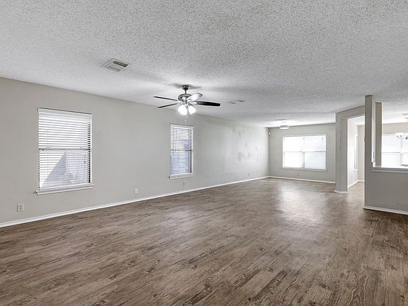 4th image of 2018 Indian Meadows Dr
