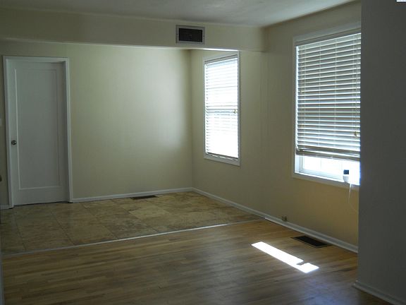 4th image of 1310 Heffron St