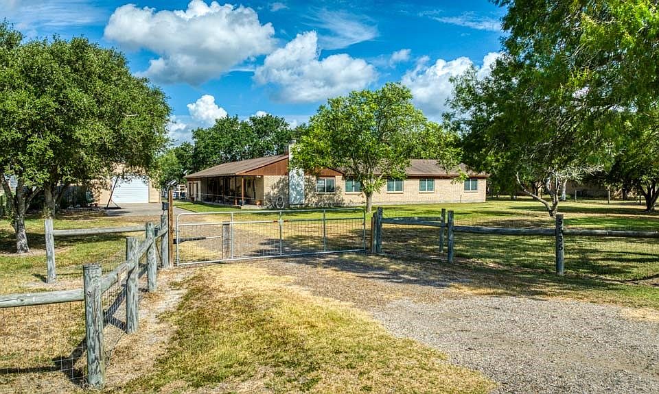 5535 Sunset Trl, Robstown, TX 78380 MLS 423455 Zillow