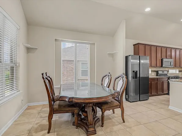 3834 Raintree Village Dr, Katy, TX 77449