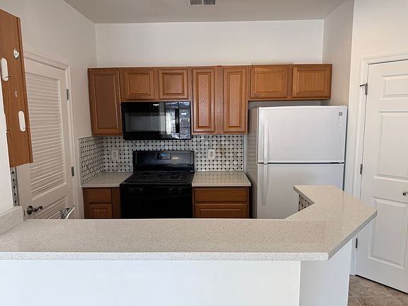 5th image of 21228 McFadden Sq Unit 212