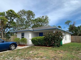 1045 W 32nd St, Riviera Beach, FL 33404