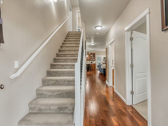 3rd image of 4423 SE Danica Ct