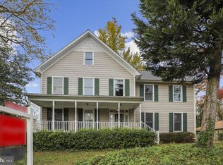 2102 Salisbury Rd, Silver Spring, MD 20910