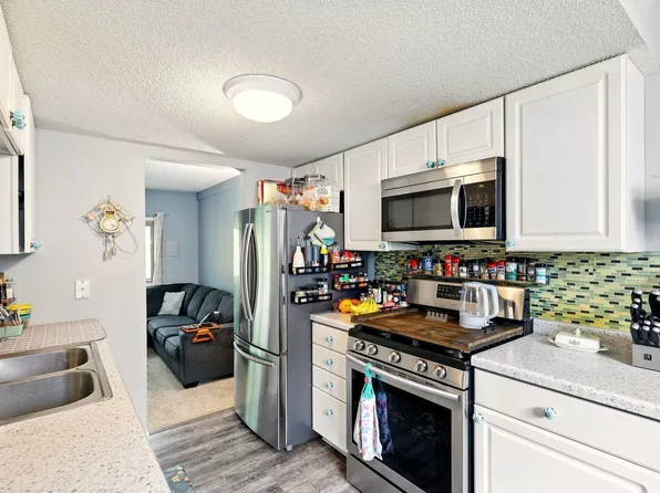 7428 Germane Trl, Apple Valley, MN 55124