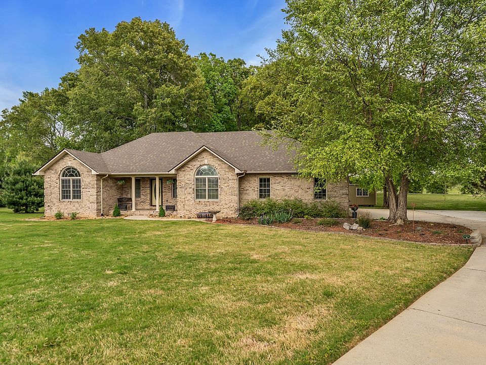 1st image of 270 Audobon Dr