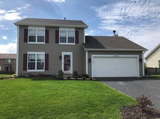 1384 Dahlgren Ln, Minooka, IL