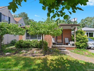 3994 Beechgrove Dr, Waterford, MI, 48328