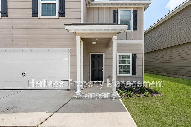 4 bed, 2.5 bath, 2205 sqft, $1,725 — Photo 3