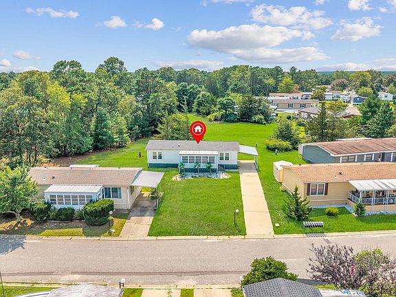 3rd image of 29 Nancy Ln
