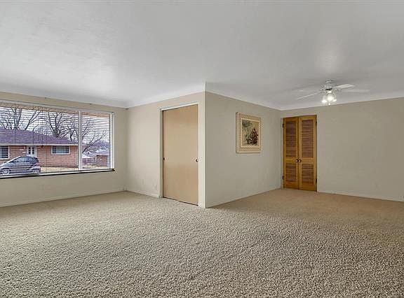4th image of 9101 Goodale Ave