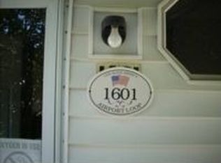 1601 N Airport Loop, Rogers, AR 72756