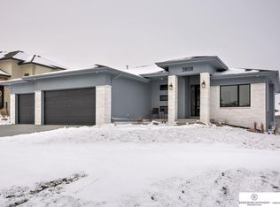3808 George B Lake Pkwy, Elkhorn, NE 68022