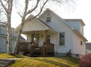 636 3rd Ave, West Bend, WI 53095