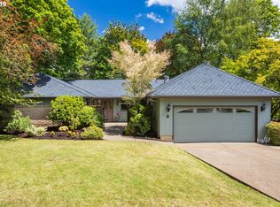 8 Sibelius Ct, Lake Oswego, OR 97035