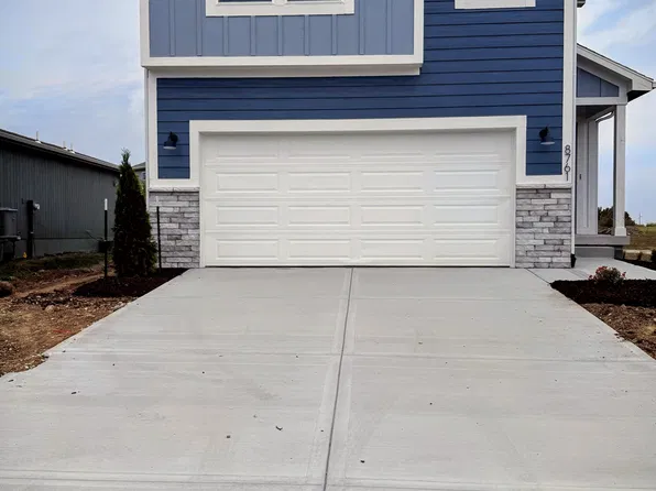 8761 SW Brickell Dr, Blue Springs, MO 64064
