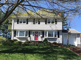 71 Coppermill Rd, Wethersfield, CT 06109