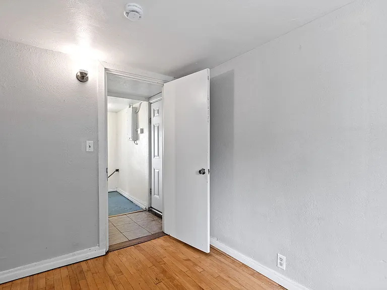 840 North St — Photo 13