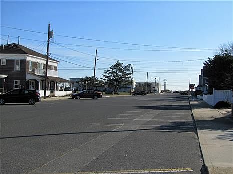 2nd image of 216 Amber St #1