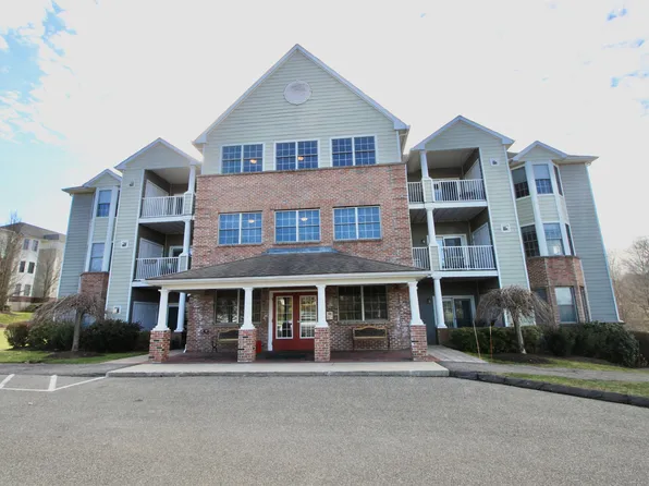 15 Cassandra Boulevard APT 105, West Hartford, CT 06107