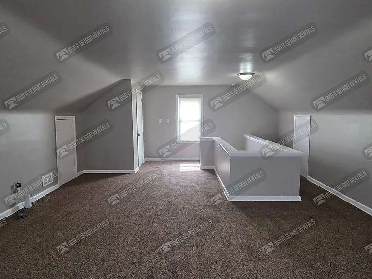 7321 Penrod St — Photo 16