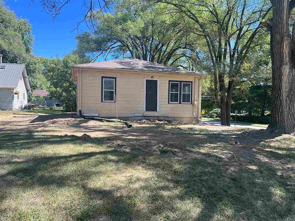 701 6th Ave, Coralville, IA 52241 MLS 202304722 Zillow