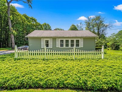 3988 Lake Rd, Conneaut, OH, 44030