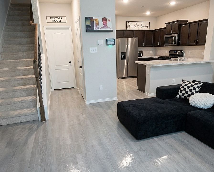 1st image of 1836 Indigo Ln