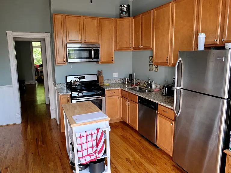 919 W Newport Ave #2 — Photo 3