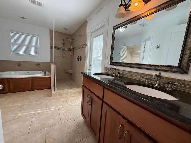 905 Poinciana Dr — Photo 19