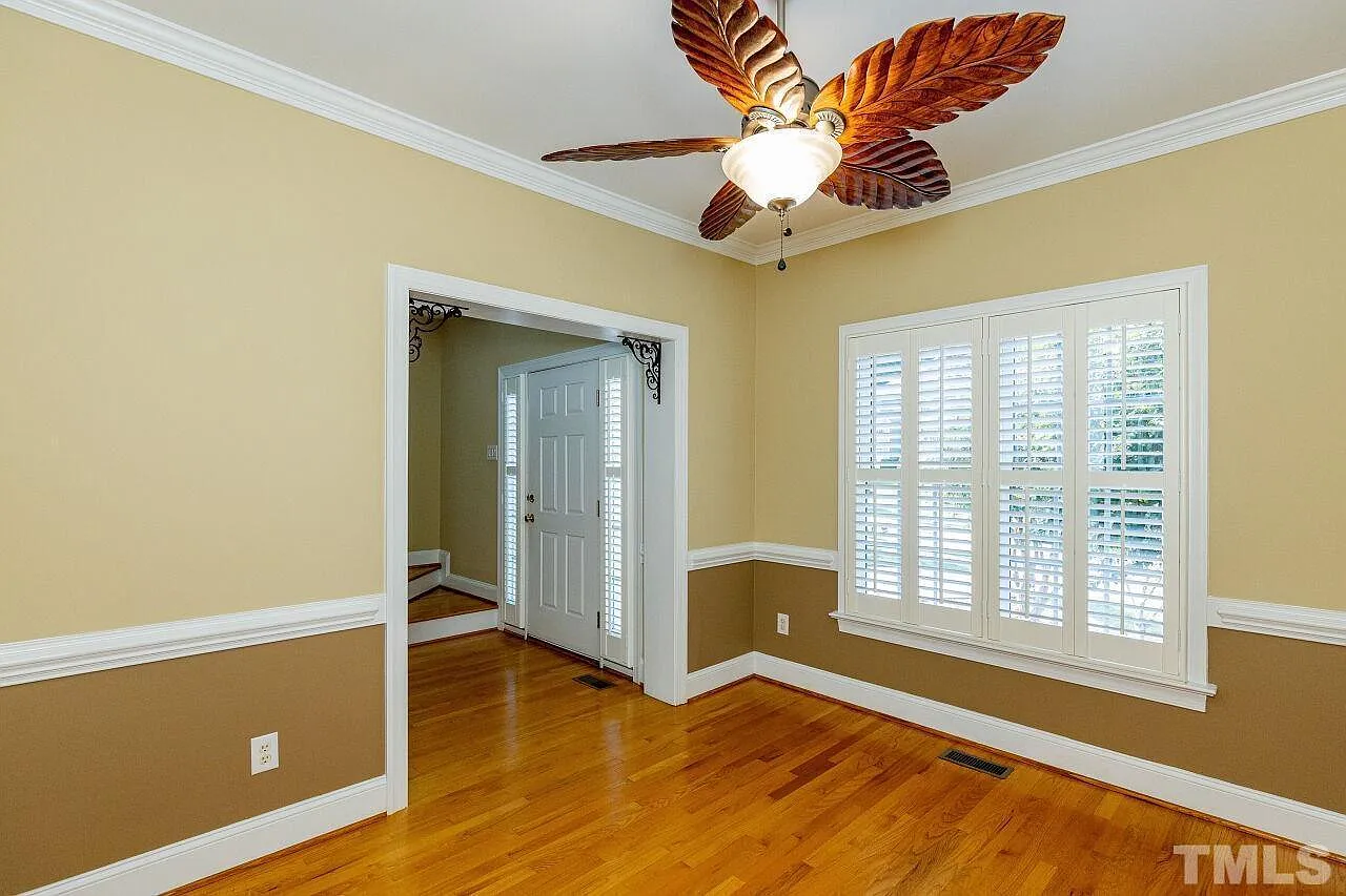 3 bed, 2.5 bath, 2063 sqft, $2,700 — Photo 4