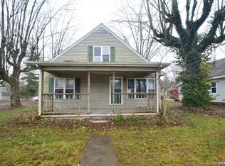 133 Factory Dr, Austin, IN 47102