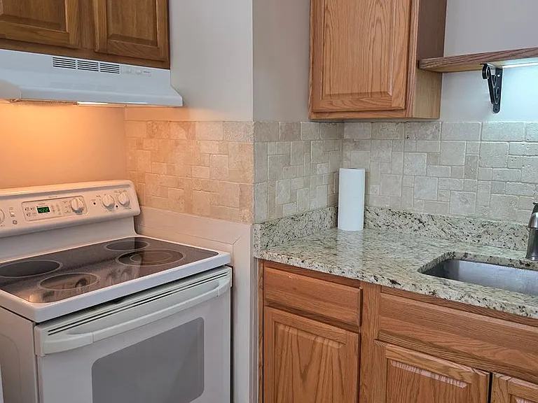 7018 Baywood Dr — Photo 9