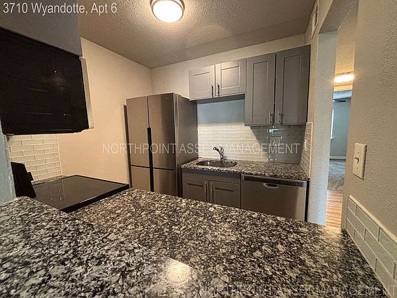 2nd image of 3704-3710 Wyandotte St #6