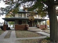 2nd image of 406 SW Cross St