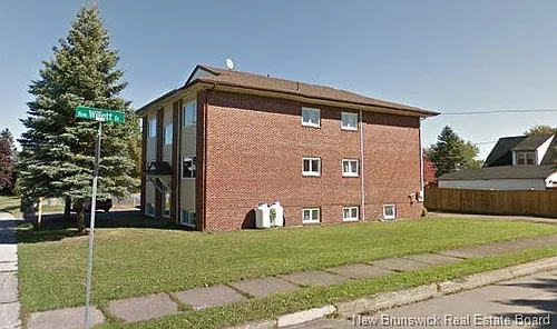 93 Birchmount Dr Photo 1