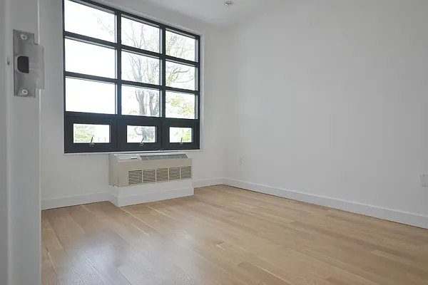 Rented by Bold New York | media 12