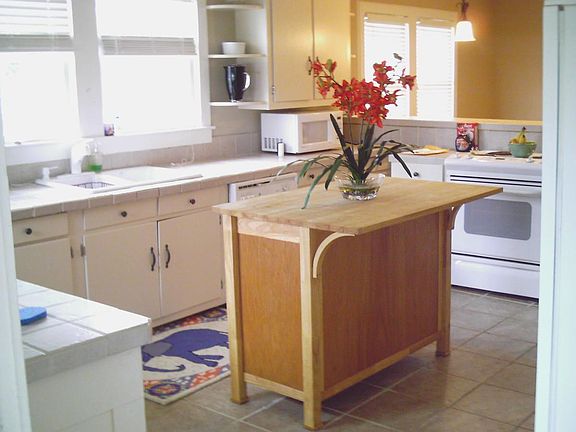 Large Kitchen with New Cabinets