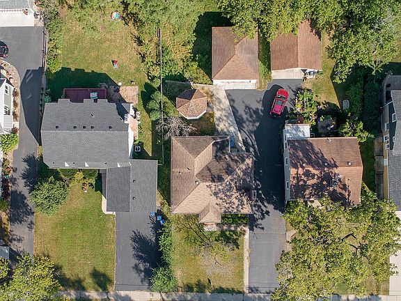 2nd image of 1515 Hill Ave