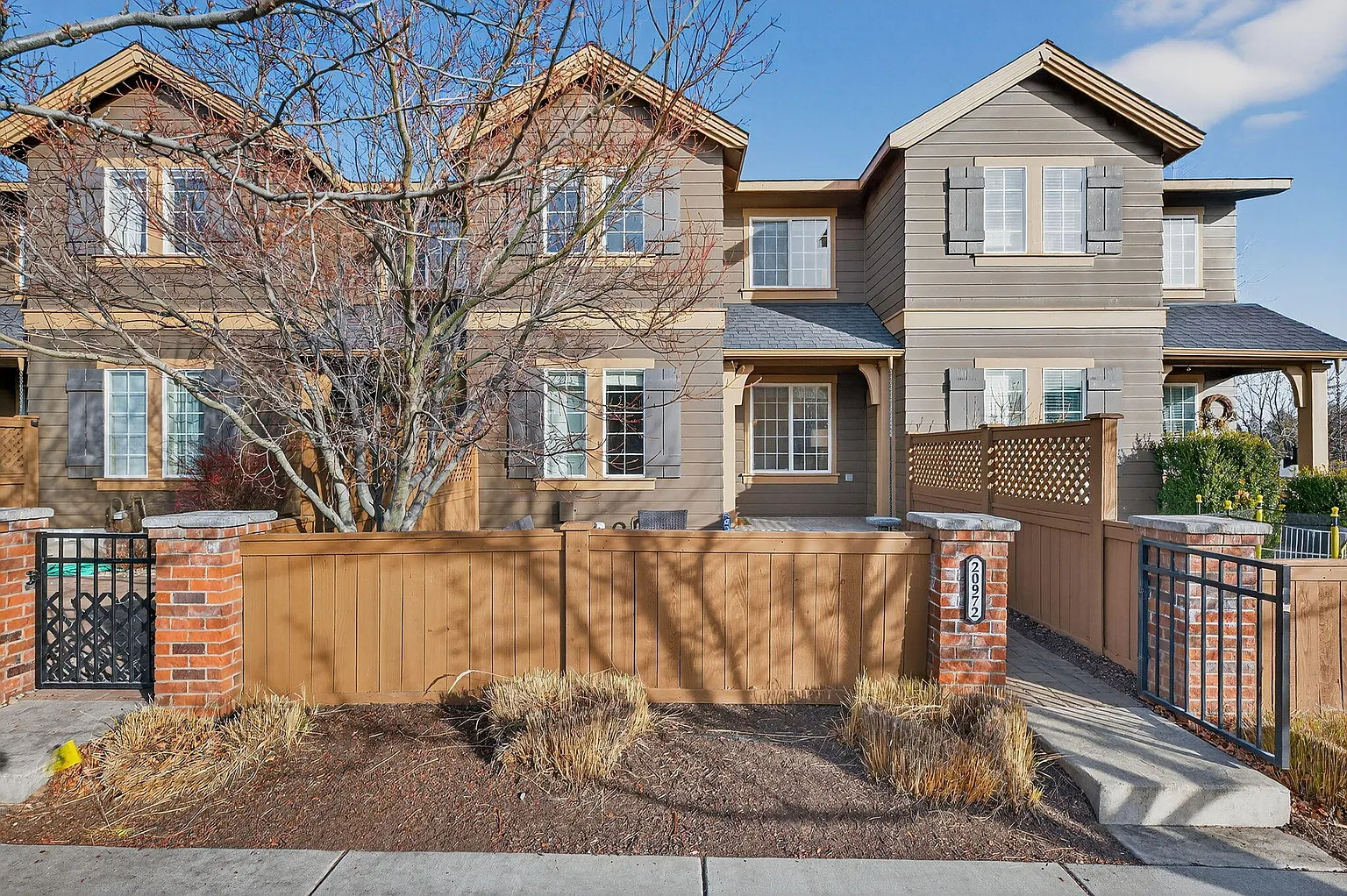 20972 NE High Desert Ln photo 1