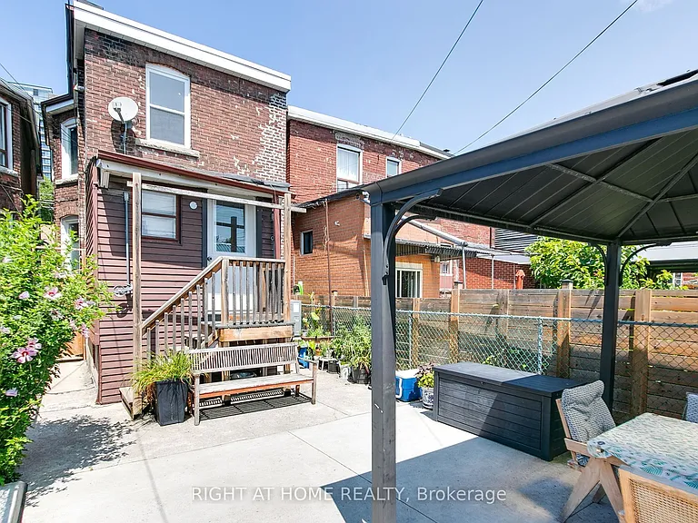77 Lappin Ave #MAIN UPPER — Photo 39