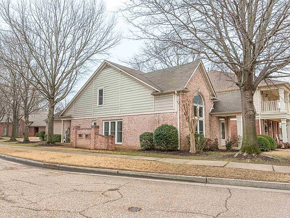 2nd image of 6011 S Porter Sq