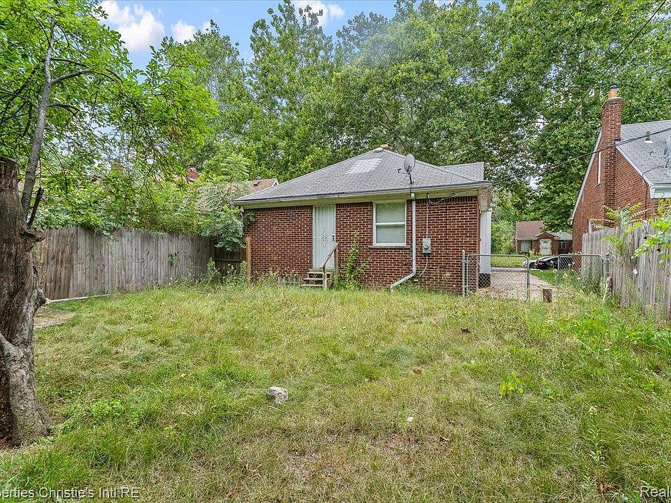 20220 Glastonbury Rd, photo 21