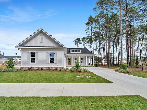 5th image of 212 Safflower Ln