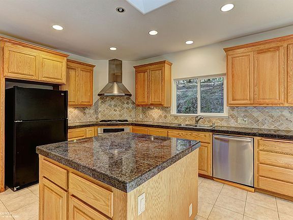 4th image of 10352 Mountain Lion Ln